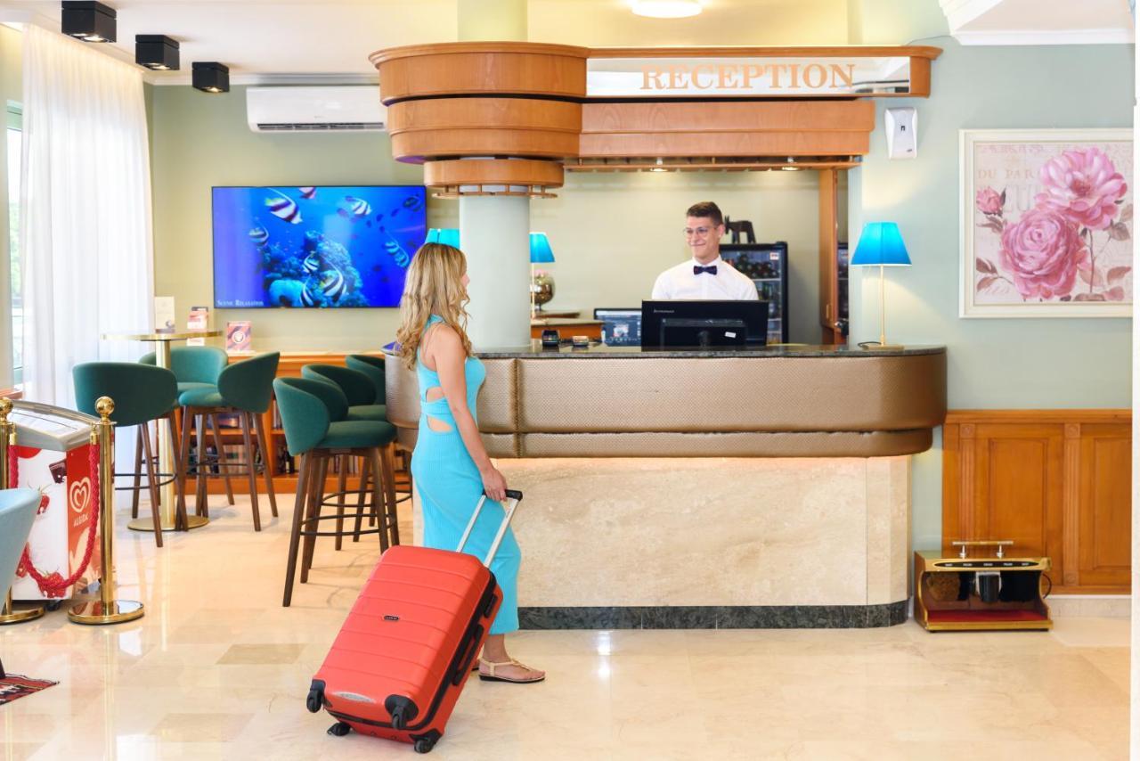 Hotel Club